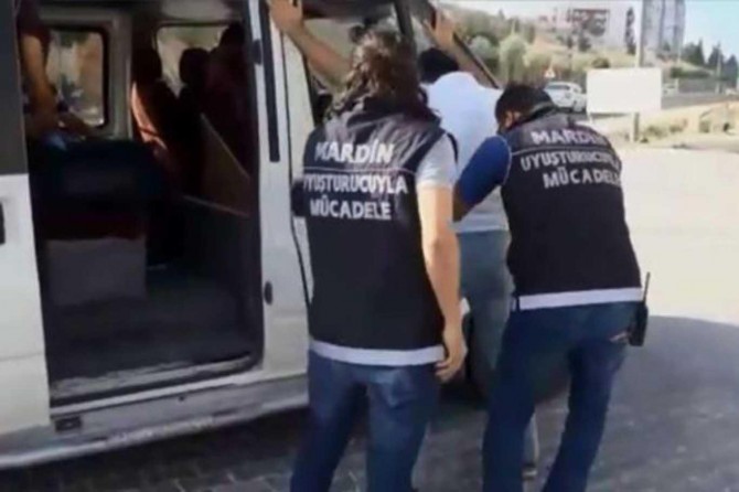 Uyuşturucu operasyonunda 8 kişi tutuklandı