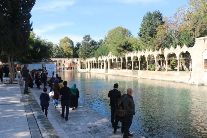 Peygamber Efendimizin doğumuyla dünyaya bolluk ve bereket geldi