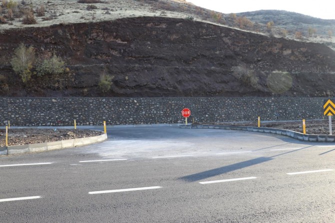 Kavşak hizmeti eziyete dönüştü