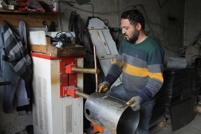 ​Çırak yetişmediği için sobacılık mesleği ölüyor