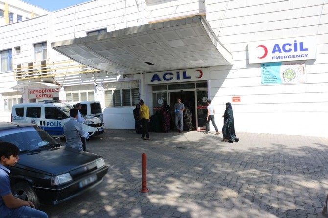 Şanlıurfa'da kamyon kasasının altında kalan tamir ustası hayatını kaybetti