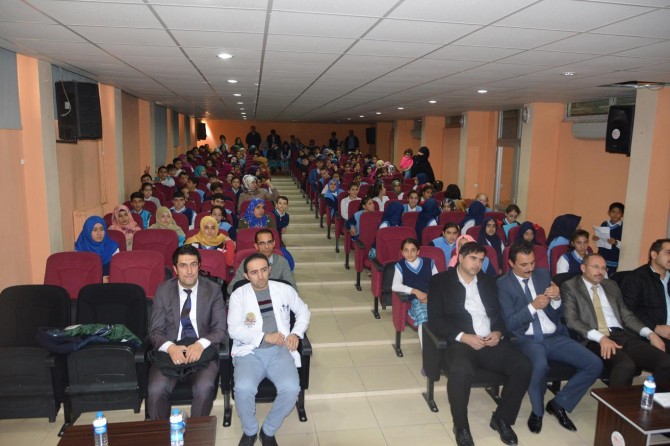 Peygamberin izinden gidilerek dünya ve ahiret saadetine kavuşulur