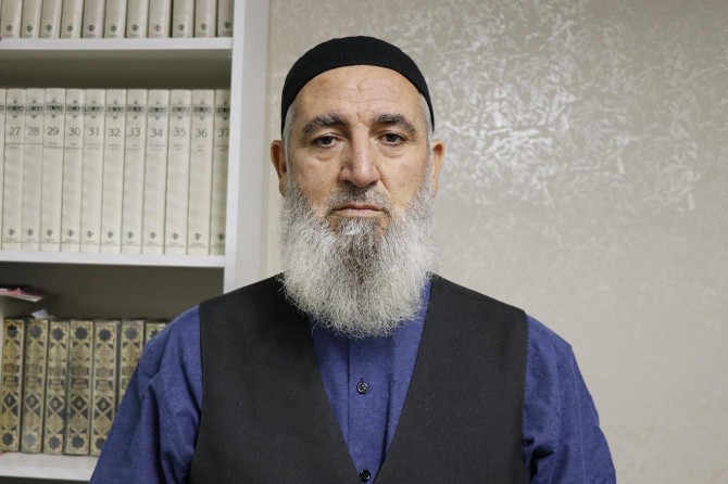 "Telling the Prophet is the style of Qur'an"