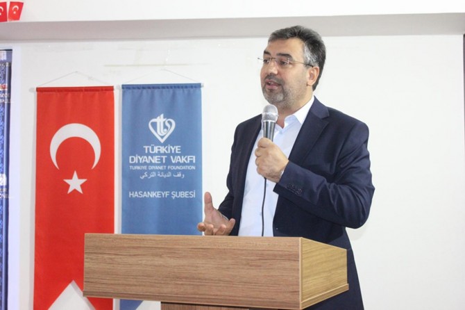 Gençler büyük bir kuşatılmışlığın içinde