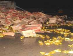 Şırnak'ın Cizre İlçesinde Yağ Yüklü Kamyon Devrildi