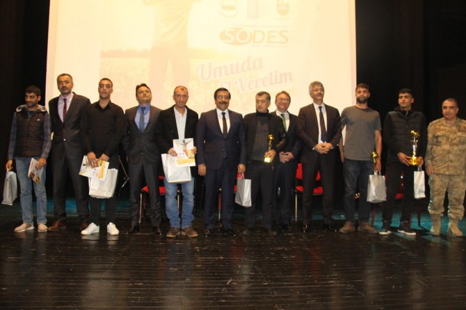 Diyarbakır'da denetimli serbestlik yükümlülerine sertifika verildi