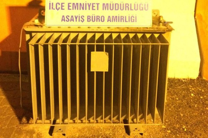 Kendilerine DEDAŞ çalışanı süsü veren trafo hırsızları yakalandı