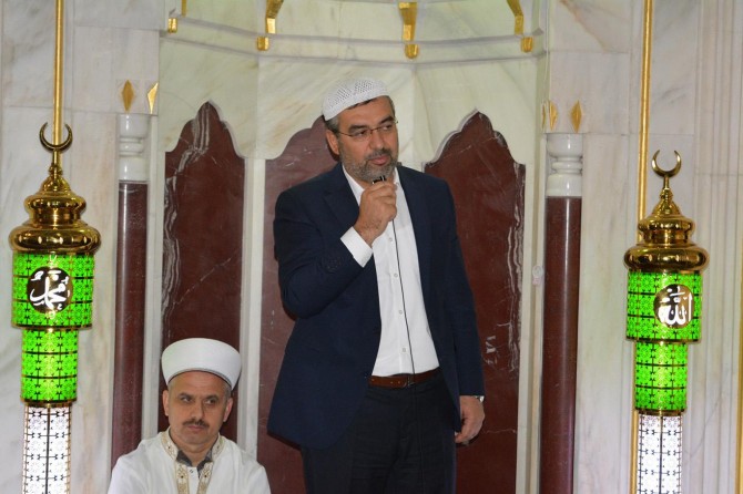 Gençlerimizi ihya ettiğimiz zaman istikbalimiz açık olacaktır