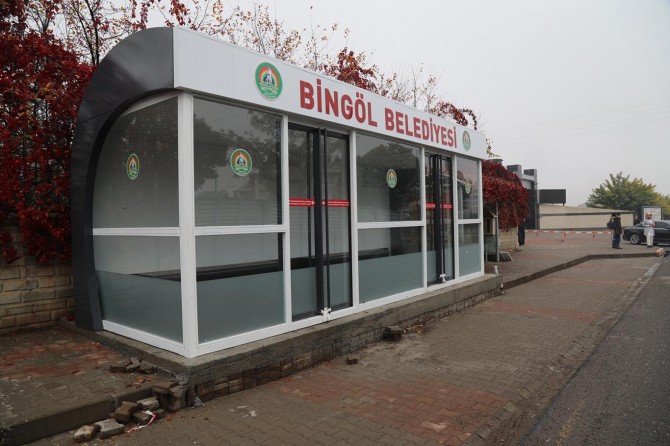Bingöl'de modern duraklar kuruldu