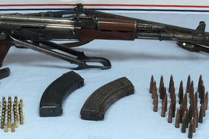 Hakkâri'de silah ele geçirildi