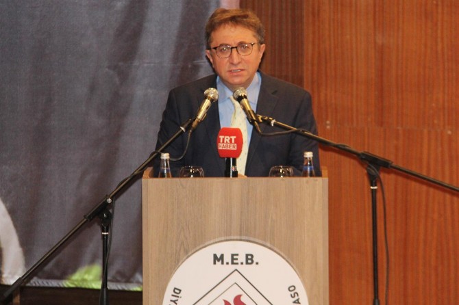 Özgüvenini kazanmış nesiller yetiştirmek zorundayız