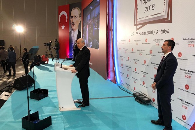 Bahçelî: Em ê li Enqere, Stenbol û Îzmîrê namzedan nîşan nedin