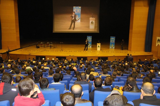 Hazreti Ali ümmete istikamet gösteren bir önderdir