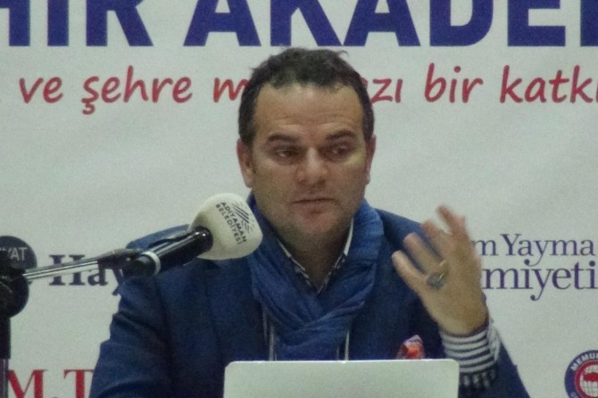 İslam dünyasındaki en önemli kriz fikir üretememektir