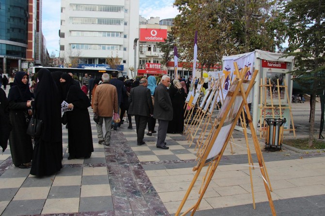 Çocukların tesettür konulu resim sergisi ilgi gördü