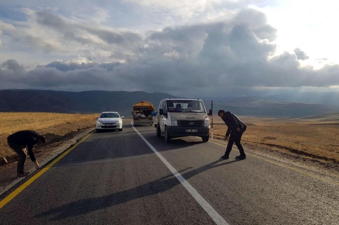 İpekyolu yol ve asfalt çalışmalarını tamamladı