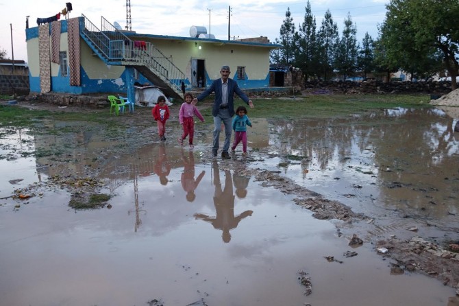Köylüler sorunlarına çözüm bekliyor