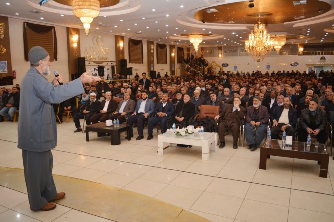 Imam Ali is the role model of all the young people of the Ummah