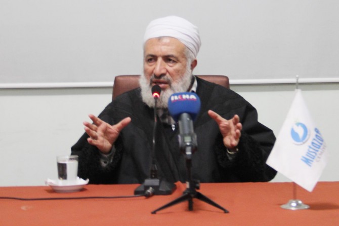 Ev dinya cihê amel û îmtîhanê ye