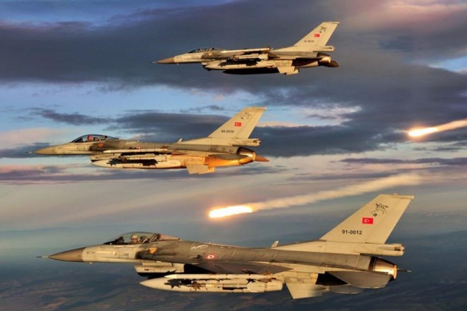 PKK'ye ait mağara ve sığınaklara hava harekatı