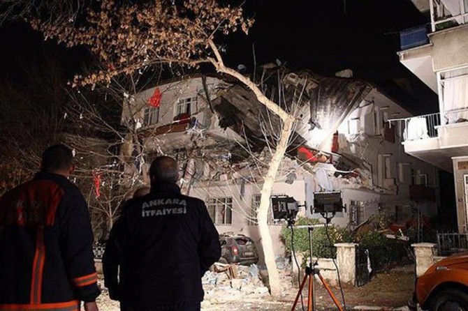 Ankara Kızılay'da doğalgaz patlaması: 7 yaralı