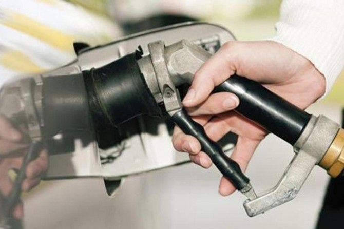 Motorinde 8 kuruşluk indirim