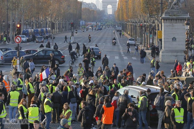 French government steps back