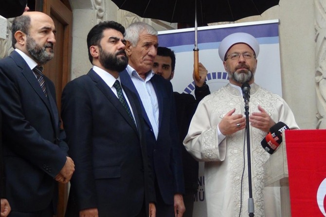 Diyanet İşleri Başkanı Erbaş: Camilerimiz bize hizmet etsin