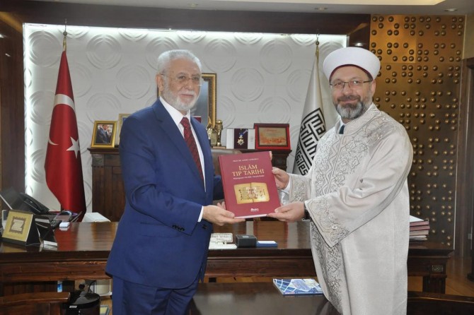 Diyanet İşleri Başkanı Erbaş’tan Artuklu Üniversitesine ziyaret
