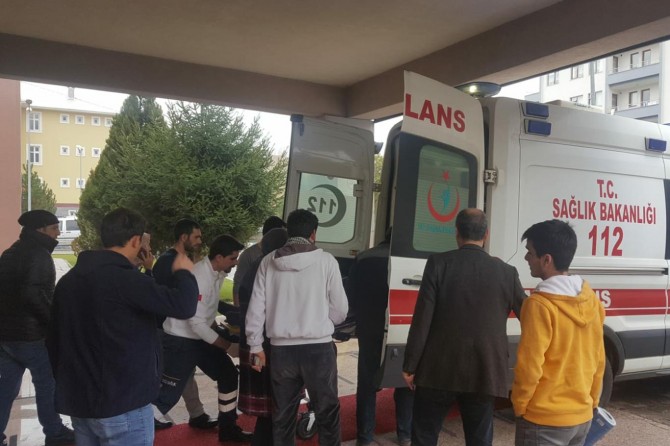 Bingöl Solhan'da binadan düşen vatandaş yaralandı