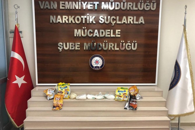 Van’da metamfetamin ve gümrük kaçağı sigara ele geçirildi