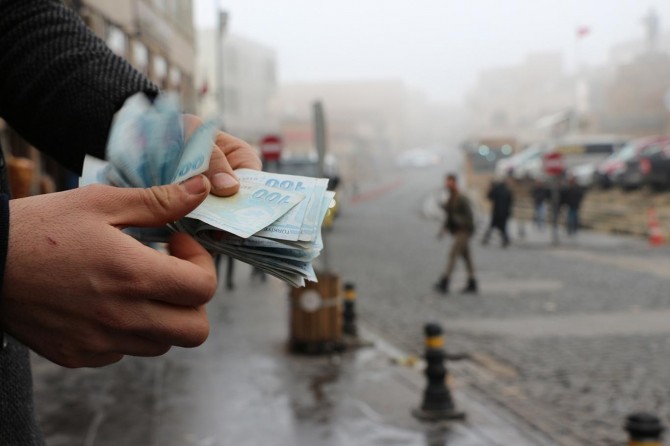 Asgari ücretliler: Açlık ve sefalet içinde geçiniyoruz