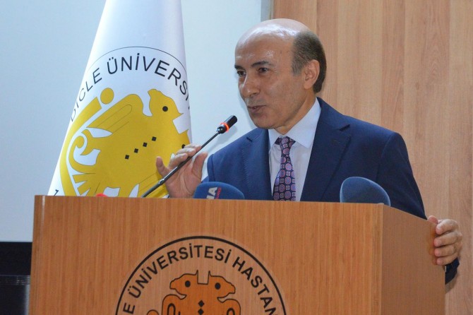 DÜ'ye ISO 9001 belgesi verildi