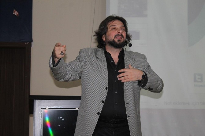 Allah ile iletişim kurmayanın insan ile iletişim kurma şansı yoktur