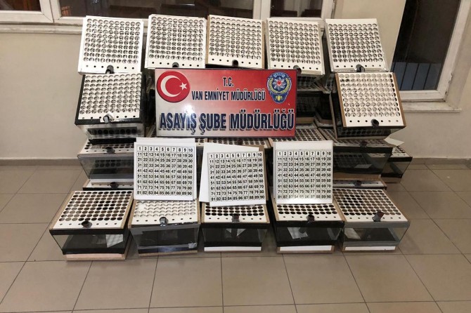 38 adet Tombala makinası ele geçirildi