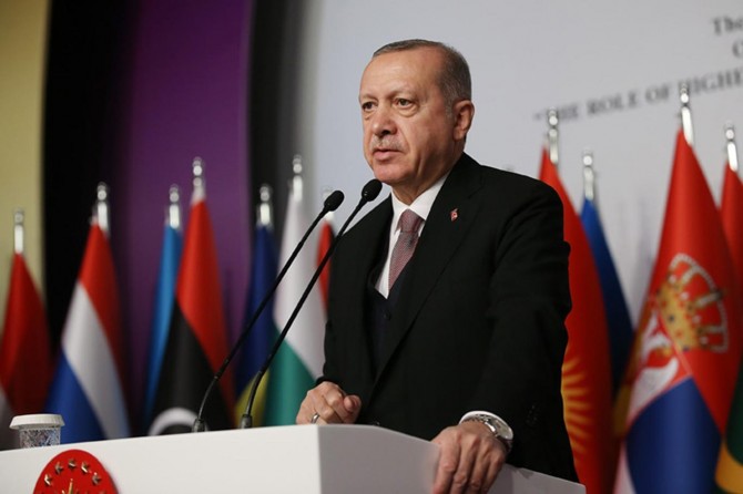 President Erdoğan warns the United States for Manbij