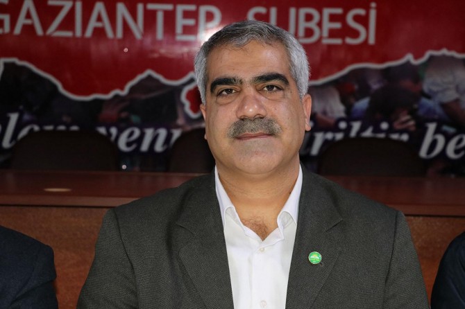 ​Başörtüsü serbestliği anayasal güvence altına alınmalı