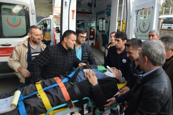 Siirt’in Eruh ve Kurtalan ilçelerinde kaza 3’ü ağır 9 kişi yaralandı