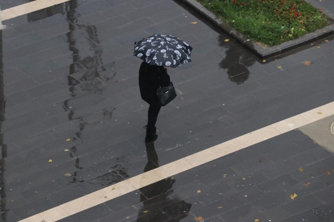 Meteorolojiden kuvvetli yağış uyarısı