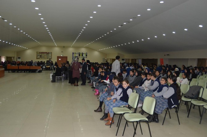 Genç Nida Kur'an-ı Kerim'i Güzel Okuma Yarışmasının finali yapıldı