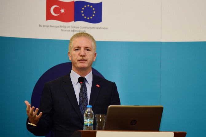 STK’ların en önemli sıkıntısı devlete bağımlı olmalarıdır