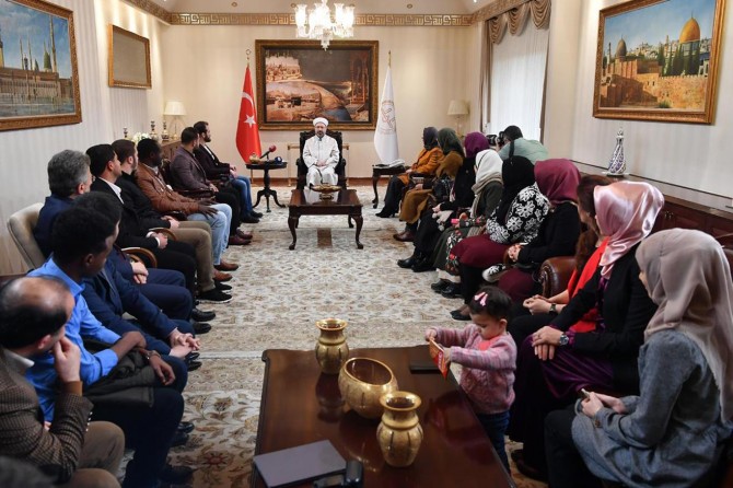 Erbaş: Kur'an kurslarımızda 12 bin 362 misafir öğrenci öğrenim görüyor