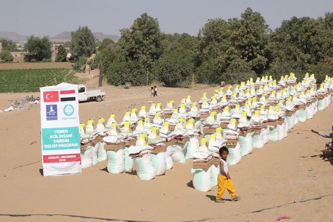 Türkiye'den Yemen'e insani yardım