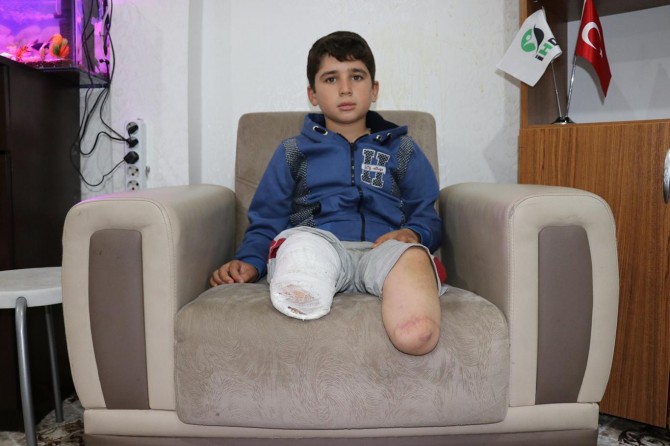 Tek hayalim yürümek ve okula gitmek