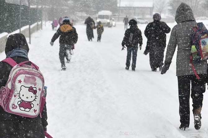 Edirne ve Kırklareli’nde eğitime kar engeli