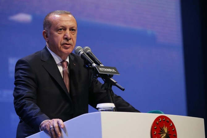 Kendi insanını hakir görenler kültür hayatımızın çoraklaşmasının da müsebbipleridir