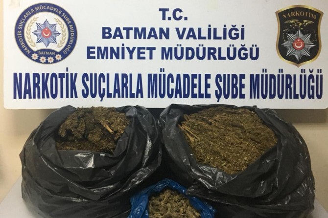 Uyuşturucu operasyonunda 4 kişi gözaltına alındı