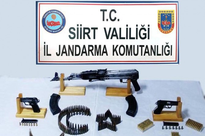 Silah kaçakçısı 2 kişi gözaltına alındı