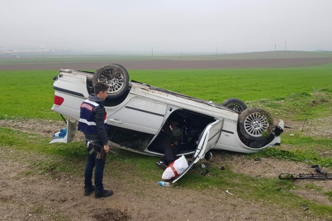 Kontrolden çıkan otomobil takla attı: Bir ağır yaralı