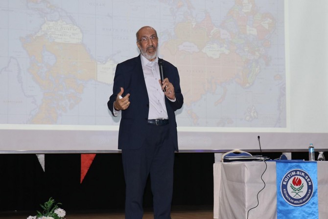 Allah’ın rızasının tecellisinin vesilesi olan bir nesil olmamız gerekir